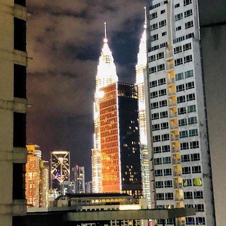 Klcc One Bedroom Apt & Studio Kuala Lumpur Esterno foto