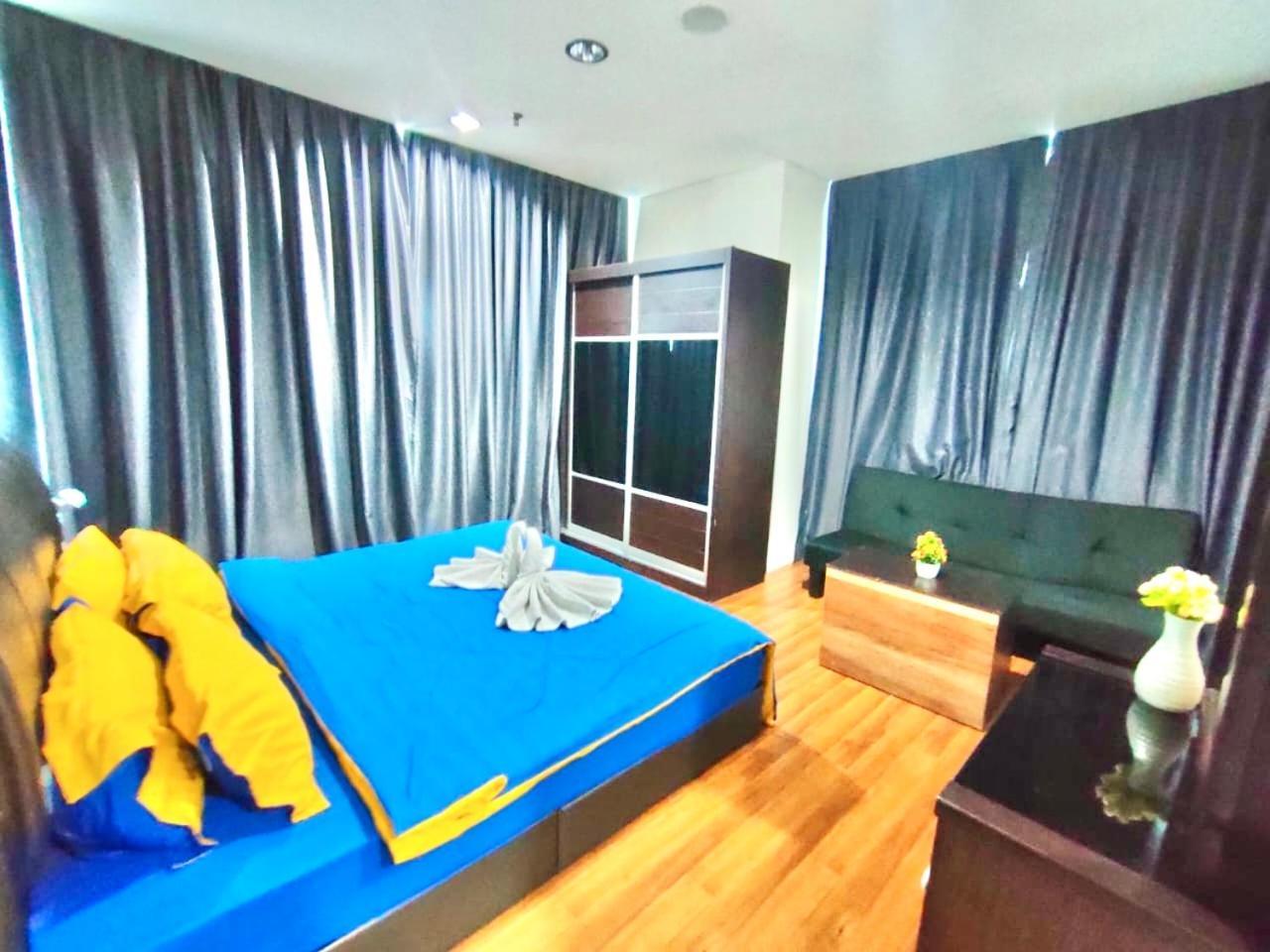 Klcc One Bedroom Apt & Studio Kuala Lumpur Esterno foto